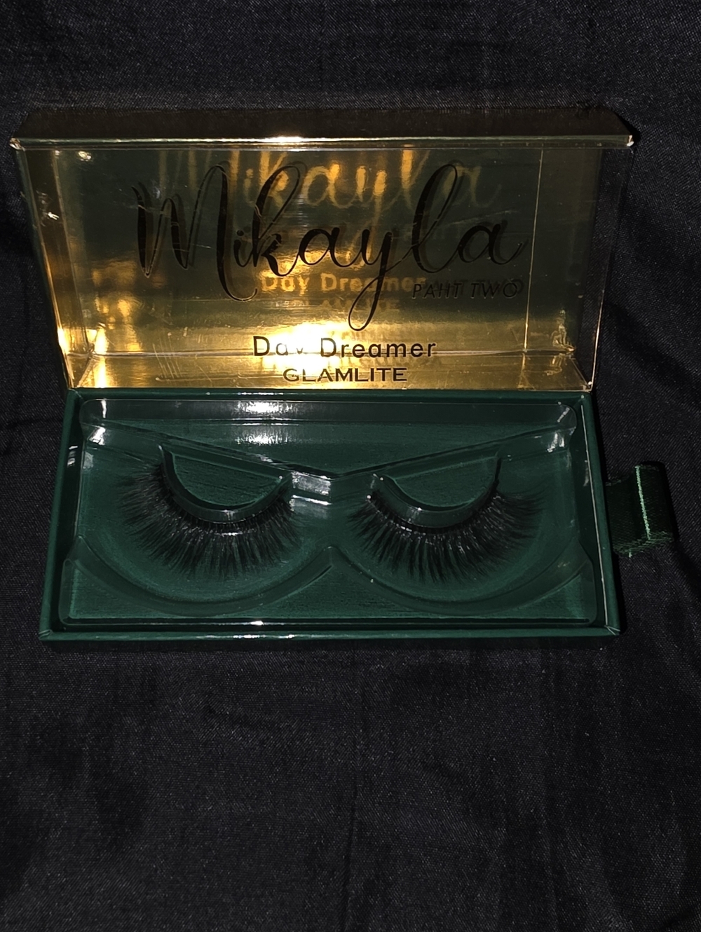 Day Dreamer GlamLite False Lashes- Add To 3 For $15 Bundle